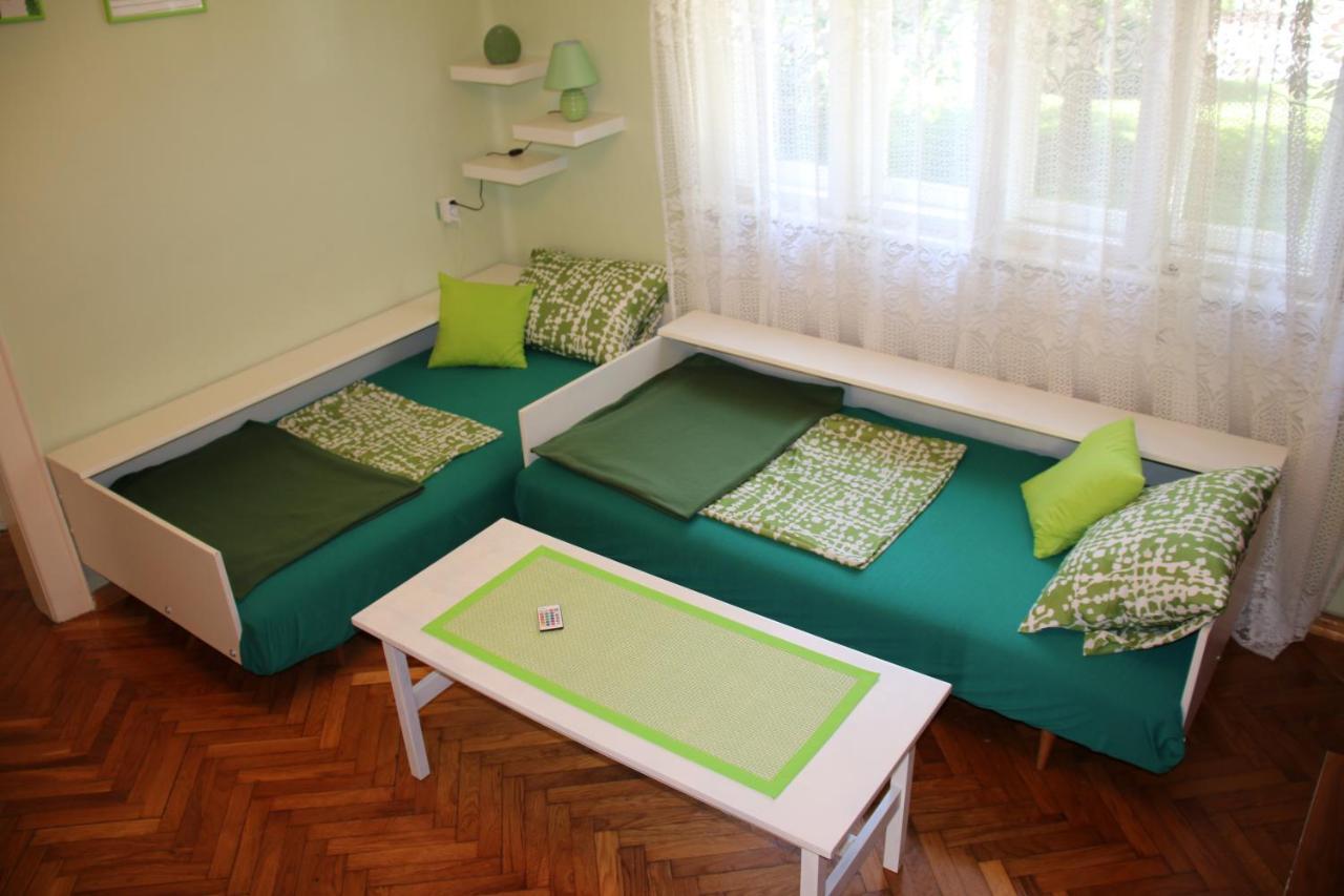Green Cactus Rooms - Unique And Cozy House Senta Экстерьер фото