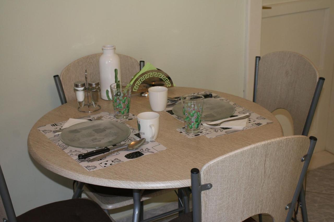 Green Cactus Rooms - Unique And Cozy House Senta Экстерьер фото